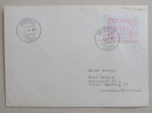 Etiquetas - Máq. 8, 1º dia de serviço (1-12-1985). Envelope circulado, Lisboa/Alemanha, porte de 46$00