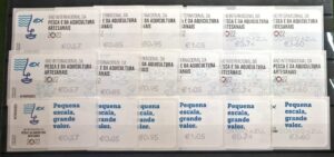 2022 - Etiquetas nº 84 e 84a C. Normal e Azul - Ano internacional da Pesca e da Aquicultura Artesanais