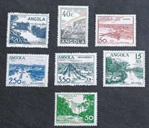 1949 - Angola - Série nova com charneira nº 311/17, Vistas de Angola