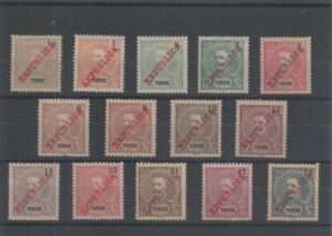 1911 - Timor. Série nova com charneira nº 112/125. D. Carlos I, com sobrecarga "REPÚBLICA"