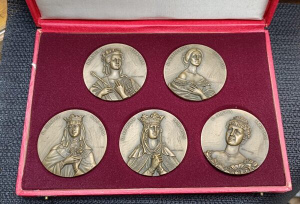 Medalhas, Mulheres Célebres
